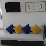 Teo 1 بيت ضيافة هفار