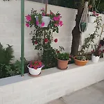 Teo 1 بيت ضيافة