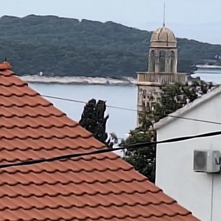 Teo 1 Hvar Town