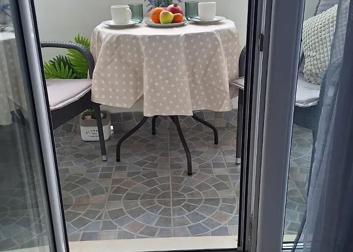 Teo 1 Gostinjska kuća